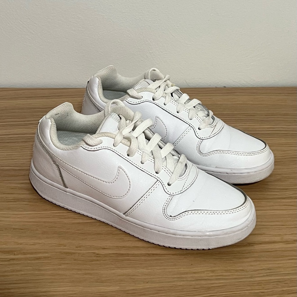 Nike Ebernon Low Women’s Sneaker